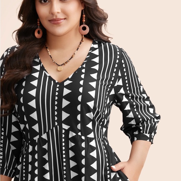 BloomChic Black and White Geometric Pattern Dress NWOT 18-20 - Picture 2 of 13